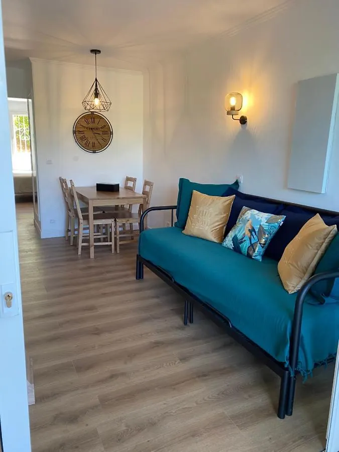 Apartment Domaine Des Restanques, Suite Parentale ,Vue Mer. Grimaud