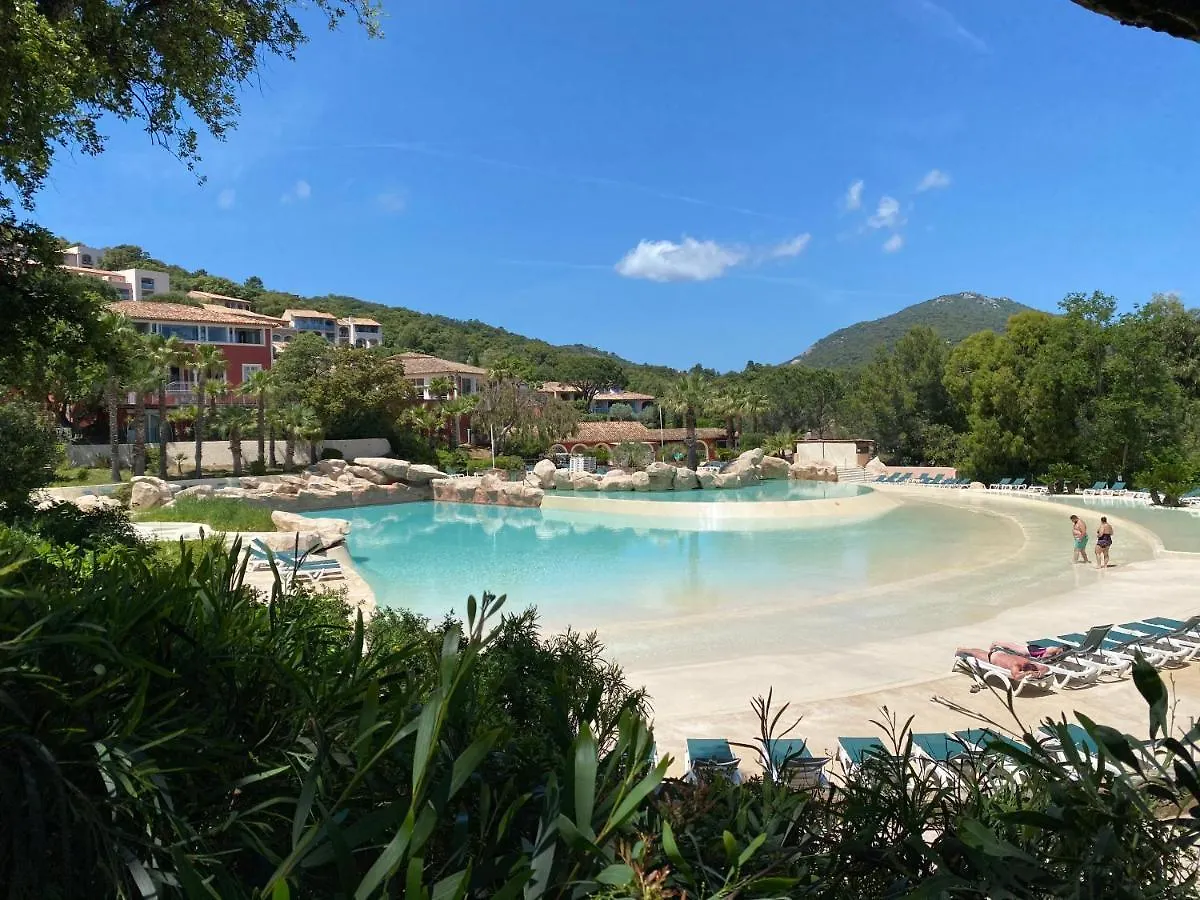 Apartment Domaine Des Restanques, Suite Parentale ,Vue Mer. Grimaud