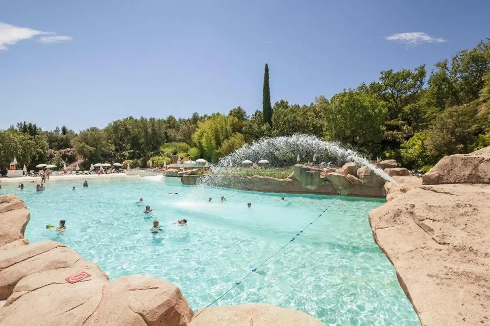 Apartment Domaine Des Restanques, Suite Parentale ,Vue Mer. Grimaud